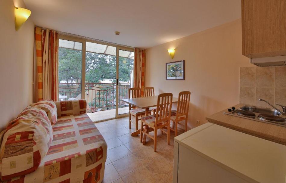 Villas Magnolia Albena Exterior foto